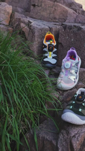 Water-friendly Kids Sandals with easy speed lace and nonslip outsole
