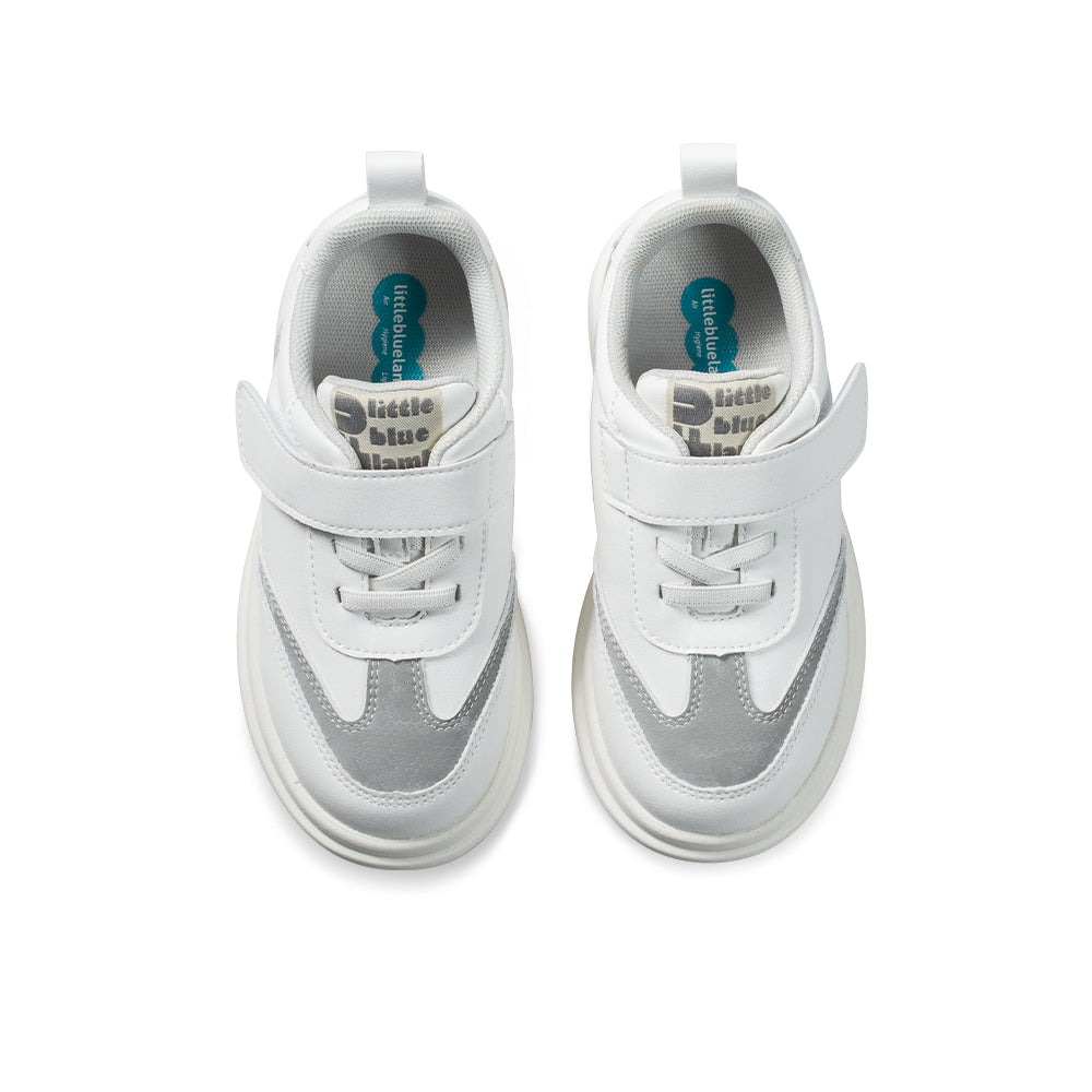Little Blue Lamb comfortable children sneakers in white