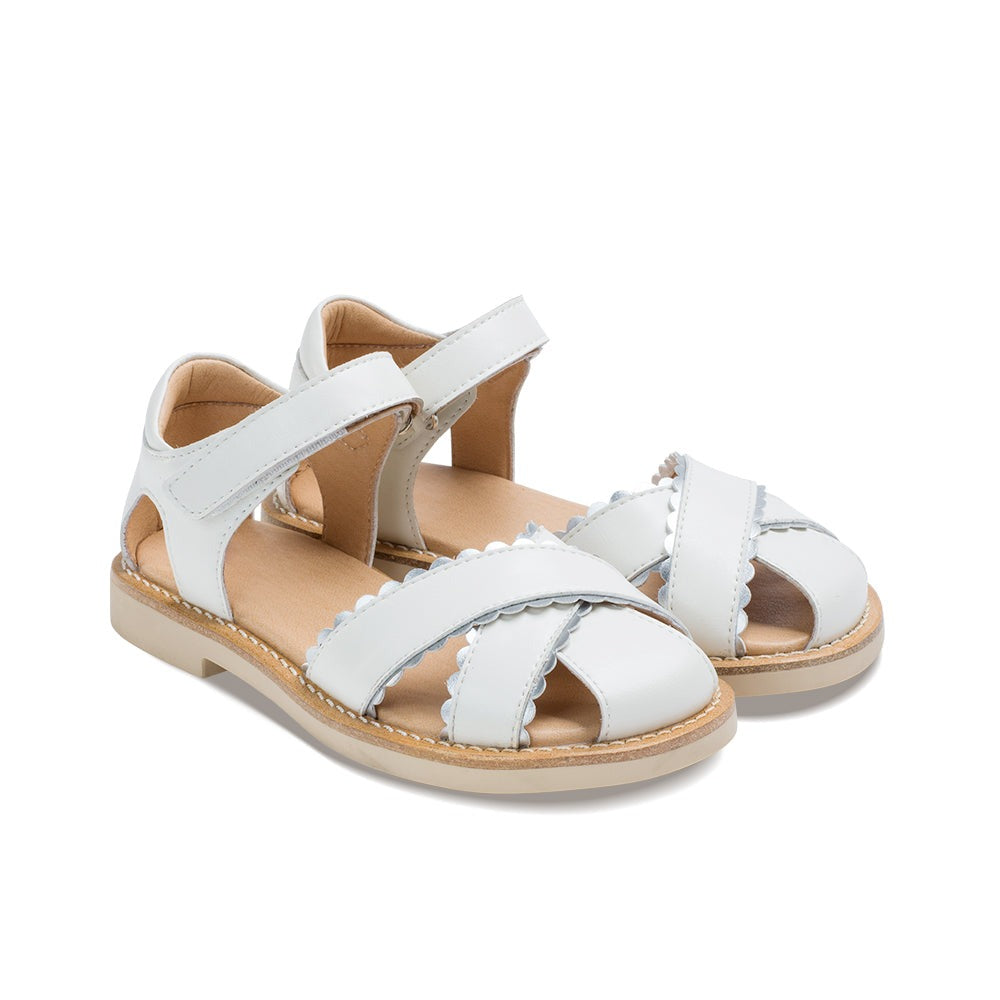 Little Blue Lamb comfortable kids sandals in white