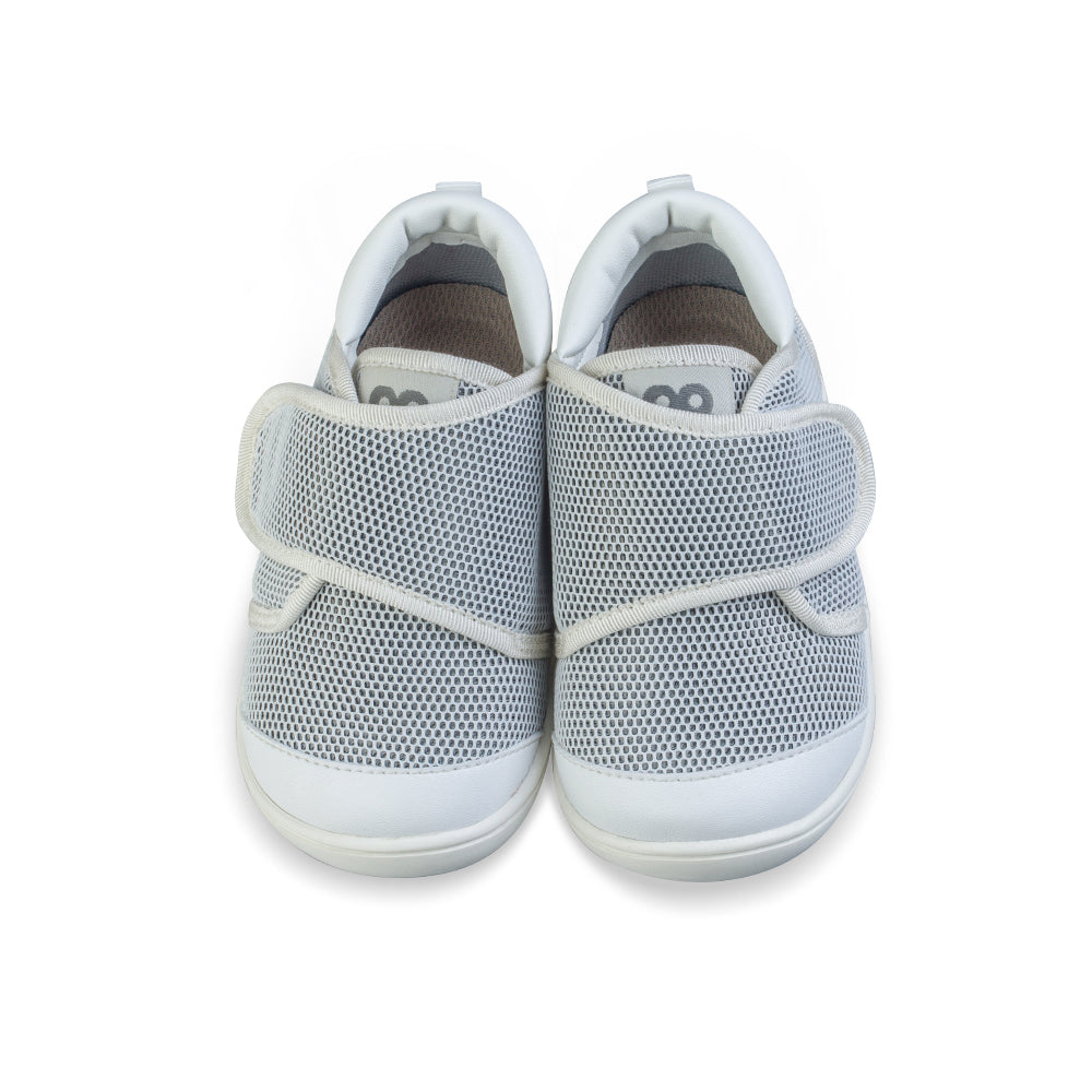 Little Blue Lamb comfortable baby sneakers in white