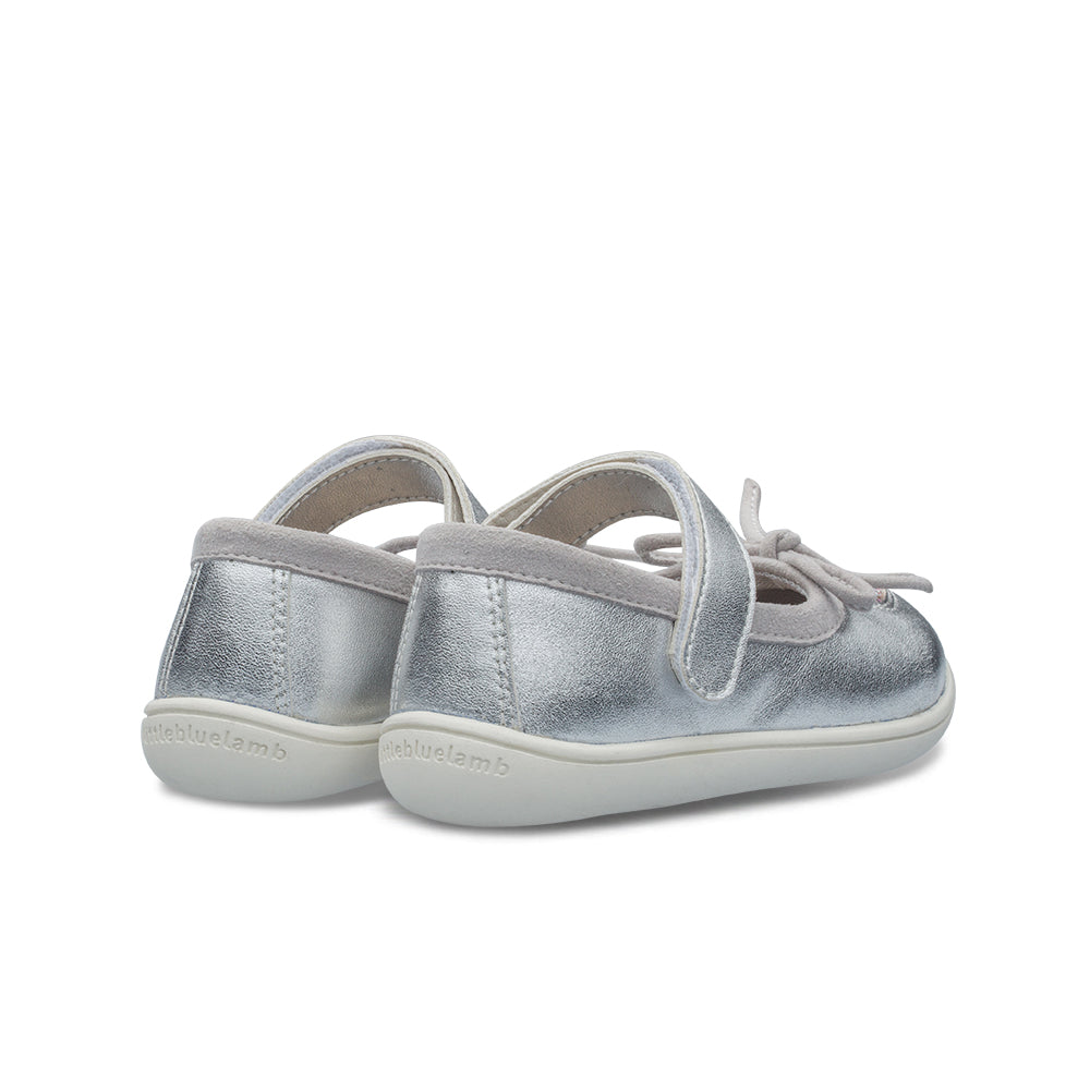 Little Blue Lamb comfortable baby sandals in silver