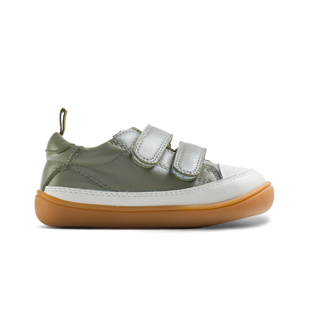 Little Blue Lamb real leather baby sneakers in green
