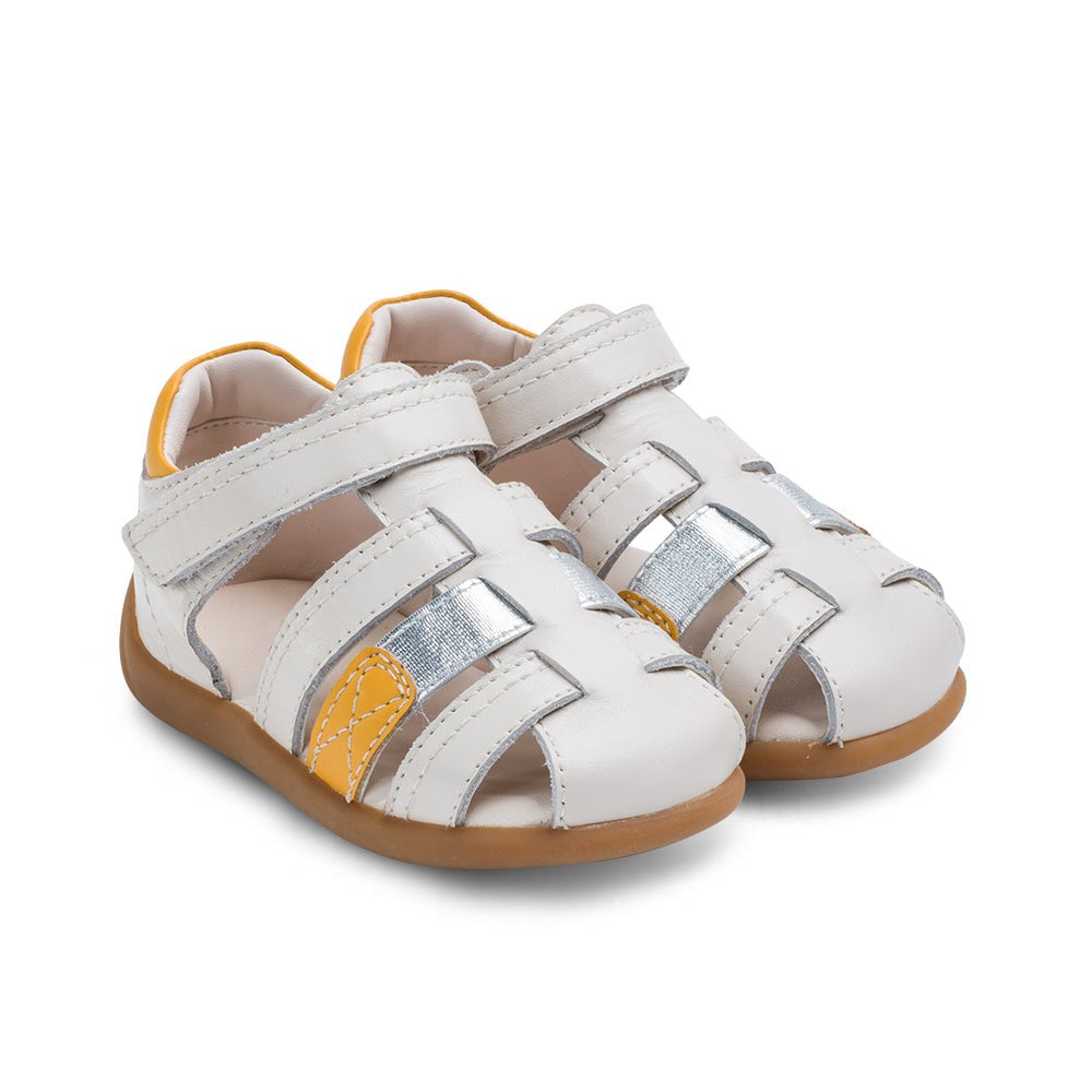 Little Blue Lamb real leather baby sandals in white